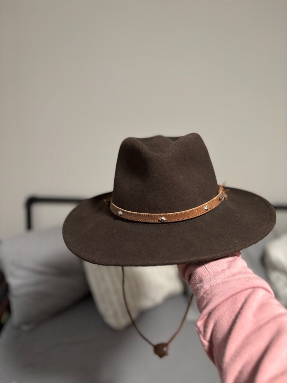 Stetson 100% wool crushable Men's Dark Brown Felt Western Hat with Leather Band - Picture 6 of 6